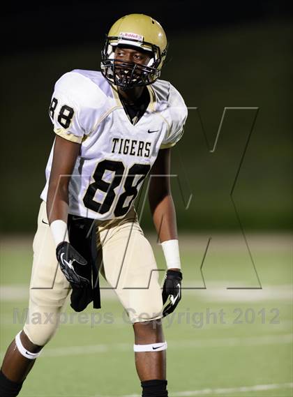 Thumbnail 1 in Irving @ Grapevine photogallery.