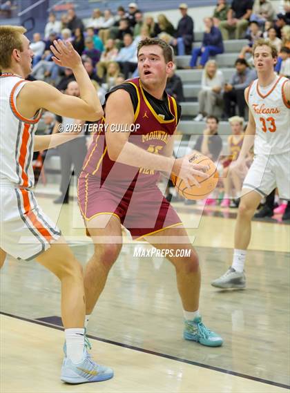 Thumbnail 3 in Mountain View vs. Skyridge (Falcon Classic) photogallery.