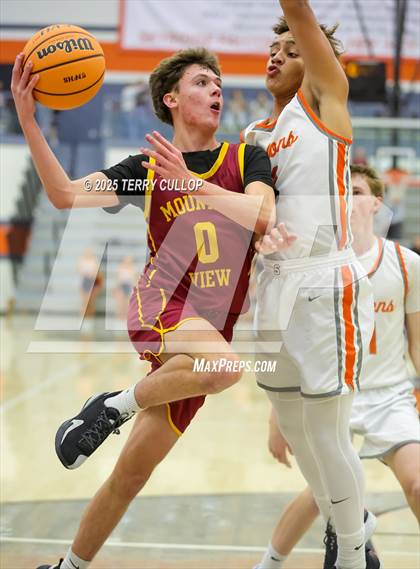 Thumbnail 1 in Mountain View vs. Skyridge (Falcon Classic) photogallery.