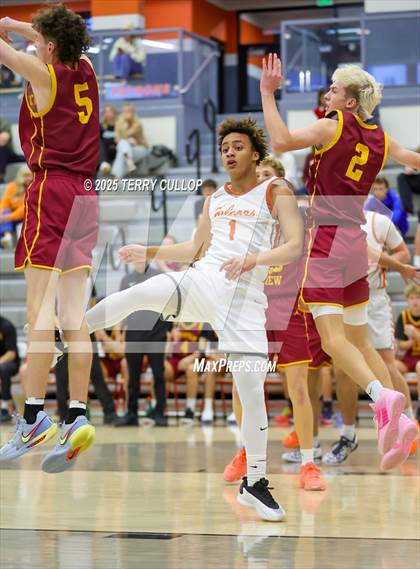 Thumbnail 1 in Mountain View vs. Skyridge (Falcon Classic) photogallery.