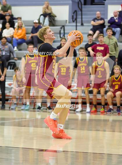 Thumbnail 1 in Mountain View vs. Skyridge (Falcon Classic) photogallery.