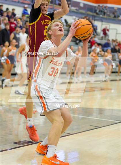 Thumbnail 2 in Mountain View vs. Skyridge (Falcon Classic) photogallery.