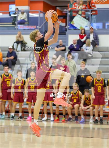 Thumbnail 3 in Mountain View vs. Skyridge (Falcon Classic) photogallery.