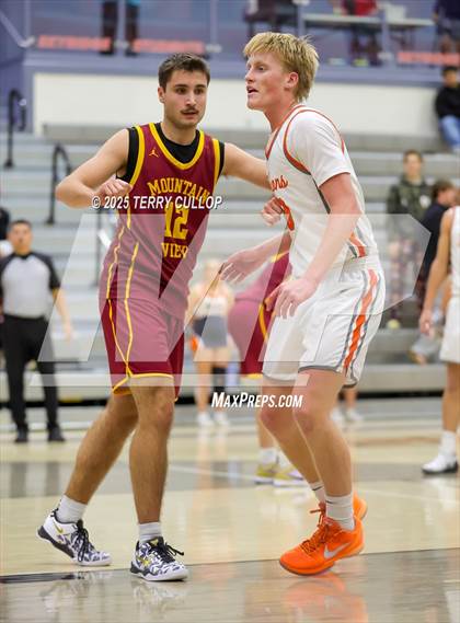 Thumbnail 2 in Mountain View vs. Skyridge (Falcon Classic) photogallery.