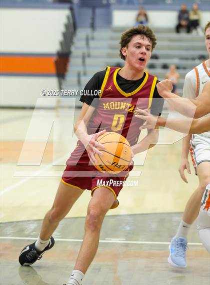 Thumbnail 2 in Mountain View vs. Skyridge (Falcon Classic) photogallery.