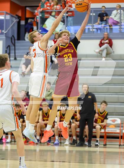 Thumbnail 3 in Mountain View vs. Skyridge (Falcon Classic) photogallery.