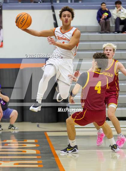 Thumbnail 2 in Mountain View vs. Skyridge (Falcon Classic) photogallery.