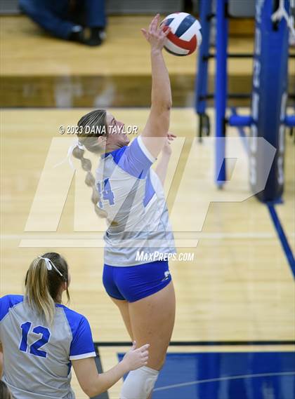 Thumbnail 2 in Brock @ Peaster photogallery.