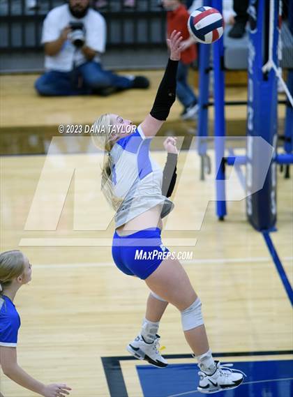 Thumbnail 3 in Brock @ Peaster photogallery.