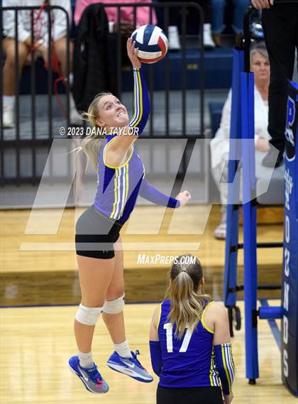 Thumbnail 3 in Brock @ Peaster photogallery.