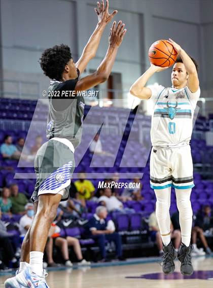 Thumbnail 3 in Combine vs Crestwood (City of Palms Classic) photogallery.