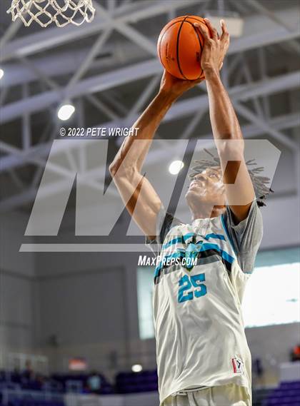 Thumbnail 1 in Combine vs Crestwood (City of Palms Classic) photogallery.
