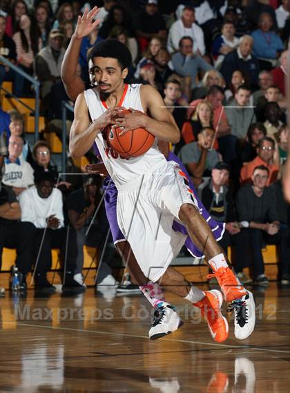 Thumbnail 1 in Omaha Central vs. Whitney Young (City of Palms Classic) photogallery.