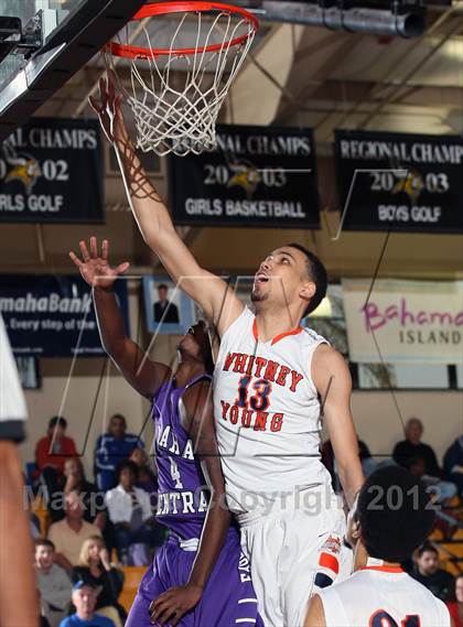 Thumbnail 3 in Omaha Central vs. Whitney Young (City of Palms Classic) photogallery.