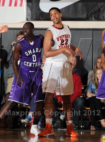 Thumbnail 2 in Omaha Central vs. Whitney Young (City of Palms Classic) photogallery.