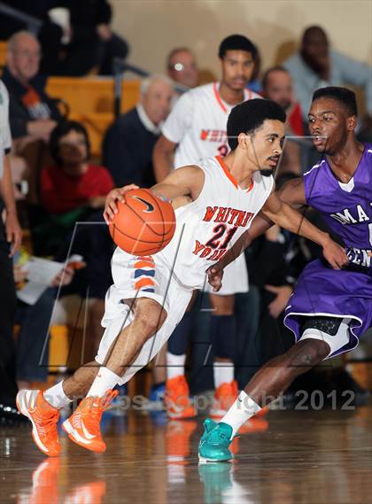 Thumbnail 2 in Omaha Central vs. Whitney Young (City of Palms Classic) photogallery.