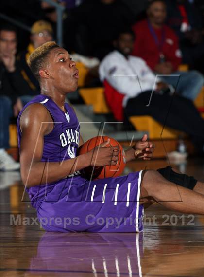 Thumbnail 2 in Omaha Central vs. Whitney Young (City of Palms Classic) photogallery.