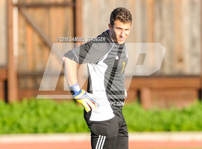 null - Photo 01