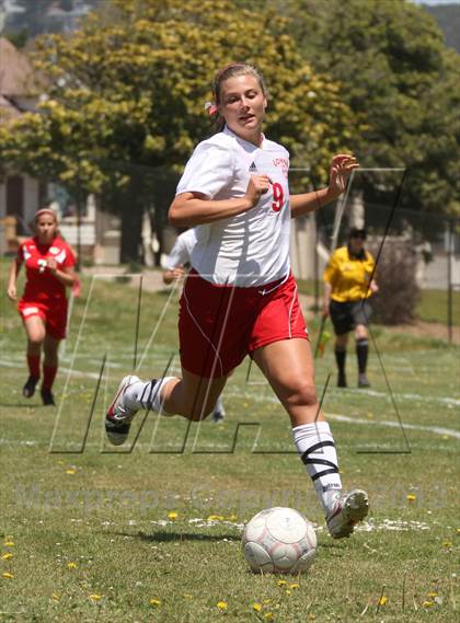Thumbnail 2 in Washington [George] vs Lowell (CIF AAA/SF Championship) photogallery.
