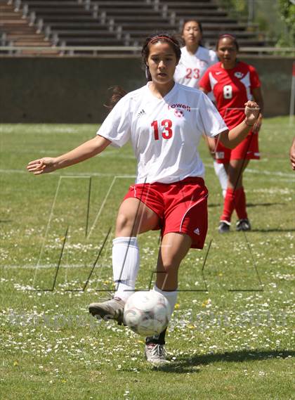Thumbnail 3 in Washington [George] vs Lowell (CIF AAA/SF Championship) photogallery.