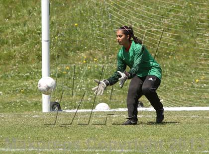 Thumbnail 3 in Washington [George] vs Lowell (CIF AAA/SF Championship) photogallery.