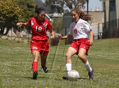 Thumbnail 2 in Washington [George] vs Lowell (CIF AAA/SF Championship) photogallery.