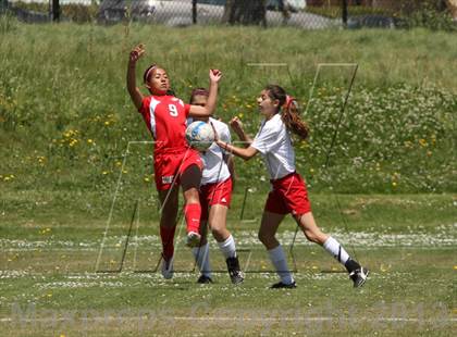 Thumbnail 3 in Washington [George] vs Lowell (CIF AAA/SF Championship) photogallery.