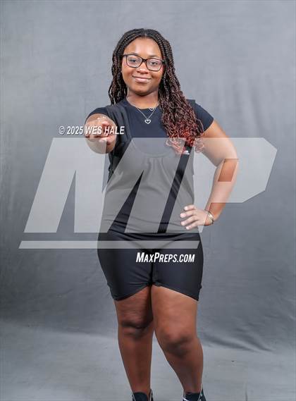 Thumbnail 2 in DeSoto Central (Senior Photoshoot) photogallery.