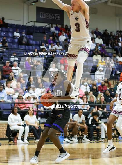 Thumbnail 1 in Mansfield Summit @ Mansfield Timberview photogallery.