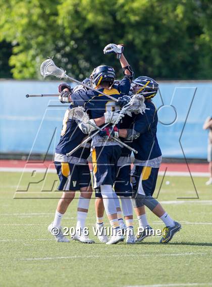 Thumbnail 3 in Ward Melville vs. Victor (NYSPHSAA Class A Final) photogallery.