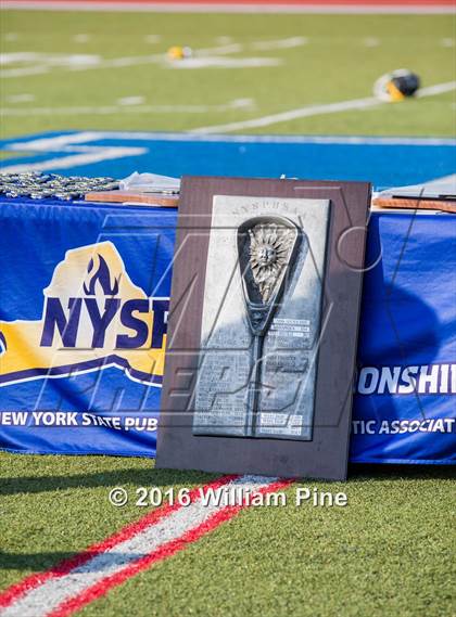 Thumbnail 3 in Ward Melville vs. Victor (NYSPHSAA Class A Final) photogallery.