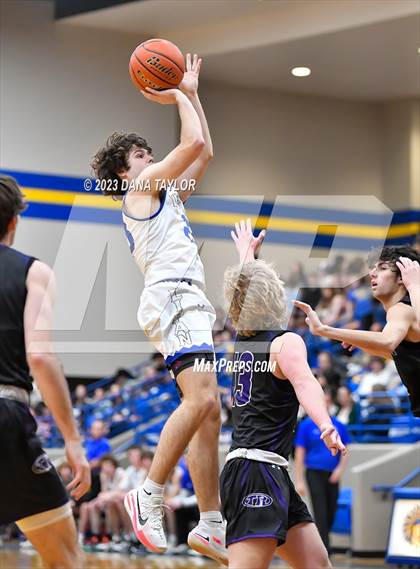Thumbnail 2 in Tolar @ Lipan photogallery.
