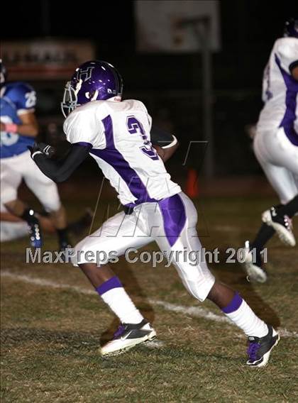 Thumbnail 3 in Hoover vs. Burbank photogallery.