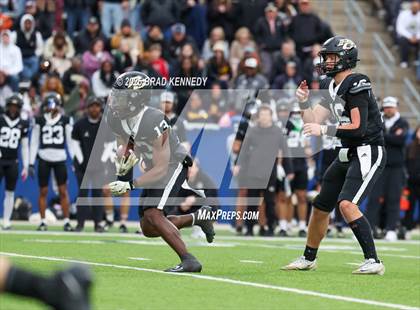 Thumbnail 2 in Carthage vs. Pleasant Grove (UIL 4A D2 FOOTBALL REGIONAL SEMIFINAL) photogallery.