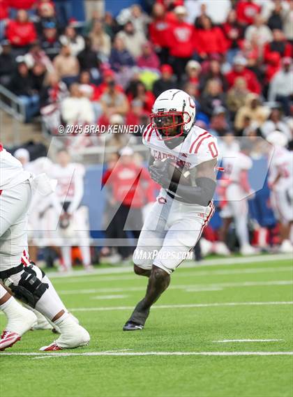 Thumbnail 2 in Carthage vs. Pleasant Grove (UIL 4A D2 FOOTBALL REGIONAL SEMIFINAL) photogallery.
