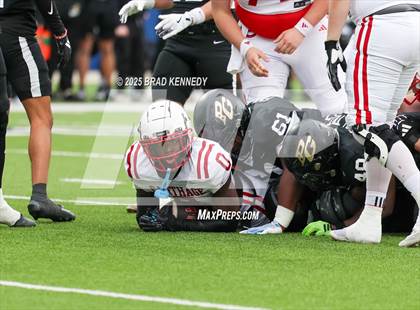 Thumbnail 3 in Carthage vs. Pleasant Grove (UIL 4A D2 FOOTBALL REGIONAL SEMIFINAL) photogallery.