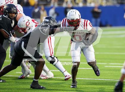 Thumbnail 1 in Carthage vs. Pleasant Grove (UIL 4A D2 FOOTBALL REGIONAL SEMIFINAL) photogallery.
