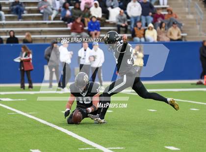 Thumbnail 2 in Carthage vs. Pleasant Grove (UIL 4A D2 FOOTBALL REGIONAL SEMIFINAL) photogallery.