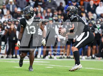 Thumbnail 1 in Carthage vs. Pleasant Grove (UIL 4A D2 FOOTBALL REGIONAL SEMIFINAL) photogallery.