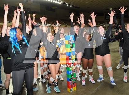Thumbnail 2 in Arcadia vs. Estrella Foothills (AIA  4A Finals Awards) photogallery.