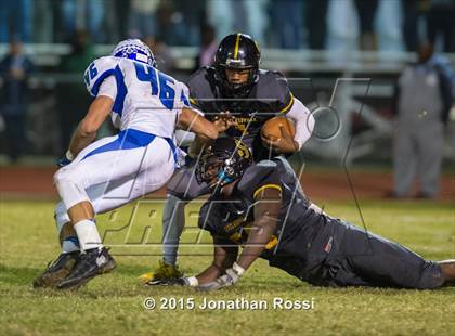 Thumbnail 2 in Scotlandville vs. Mandeville photogallery.