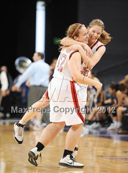 Thumbnail 3 in Flowing Wells vs. Seton Catholic (AIA D2 Quarterfinals) photogallery.