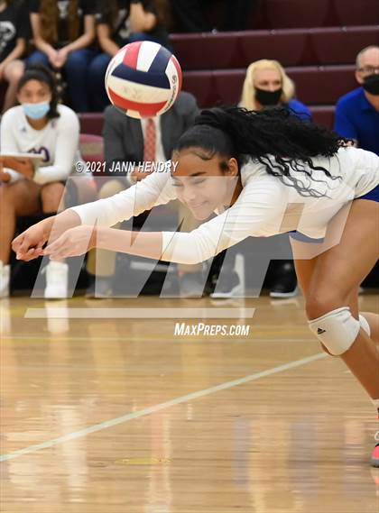 Thumbnail 2 in Bishop Gorman vs. Centennial (5A State Championship) photogallery.