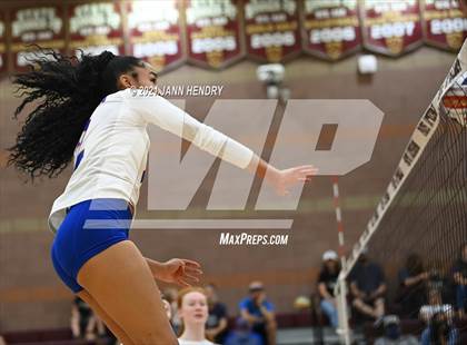 Thumbnail 3 in Bishop Gorman vs. Centennial (5A State Championship) photogallery.