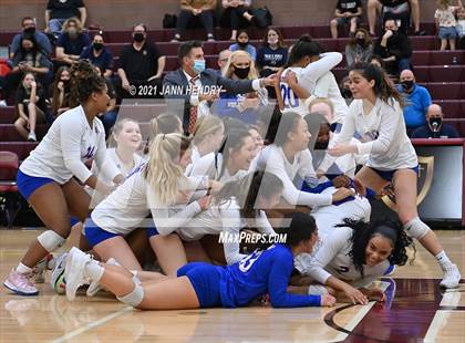 Thumbnail 1 in Bishop Gorman vs. Centennial (5A State Championship) photogallery.