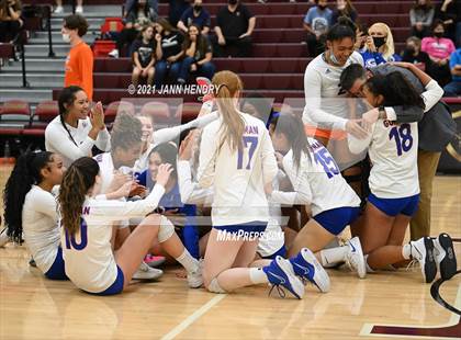 Thumbnail 1 in Bishop Gorman vs. Centennial (5A State Championship) photogallery.