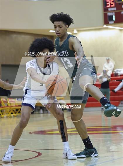 Thumbnail 1 in William Floyd vs Baldwin (Gary Charles Hoop Classic) photogallery.
