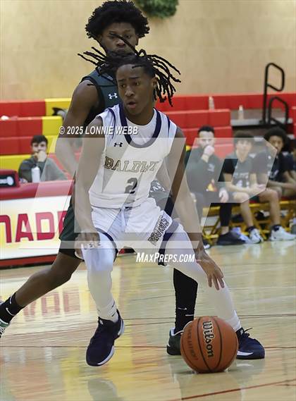 Thumbnail 3 in William Floyd vs Baldwin (Gary Charles Hoop Classic) photogallery.