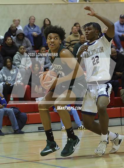 Thumbnail 1 in William Floyd vs Baldwin (Gary Charles Hoop Classic) photogallery.
