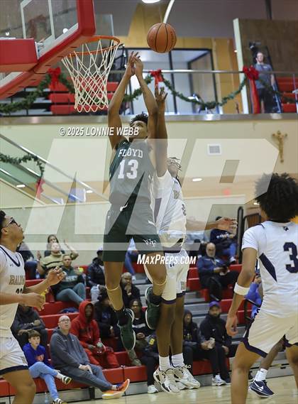 Thumbnail 3 in William Floyd vs Baldwin (Gary Charles Hoop Classic) photogallery.